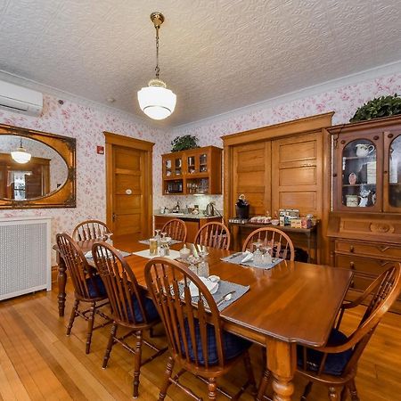 Harrison House Bed & Breakfast Naperville Exterior foto