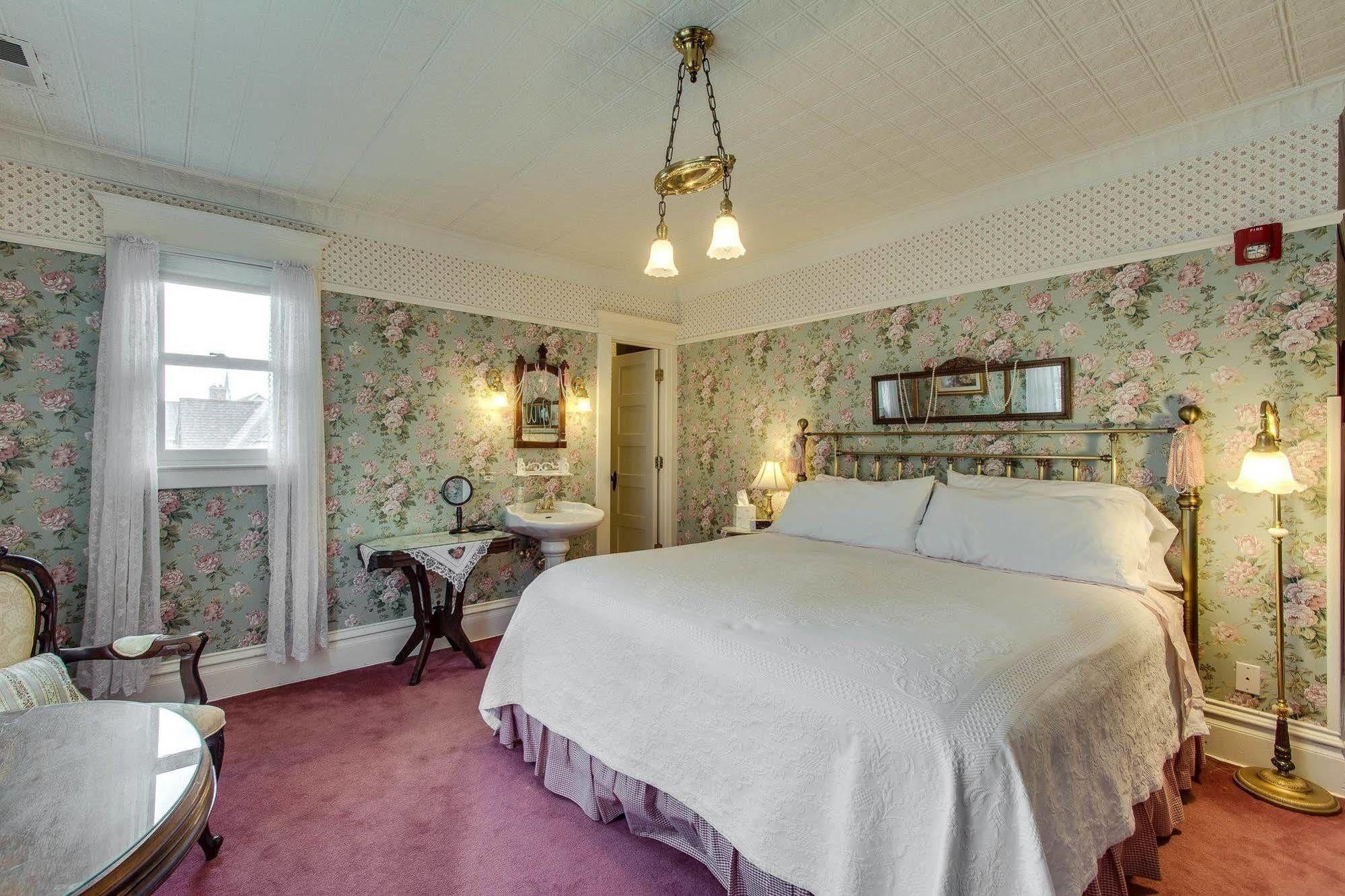 Harrison House Bed & Breakfast Naperville Exterior foto