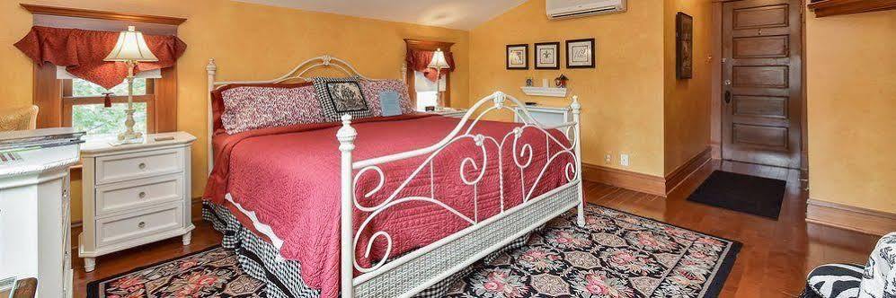 Harrison House Bed & Breakfast Naperville Exterior foto