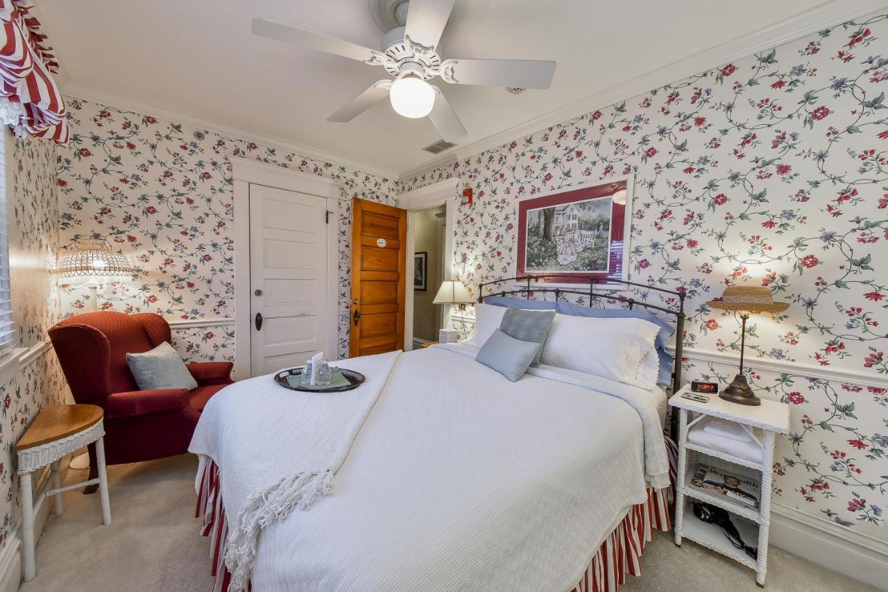 Harrison House Bed & Breakfast Naperville Habitación foto